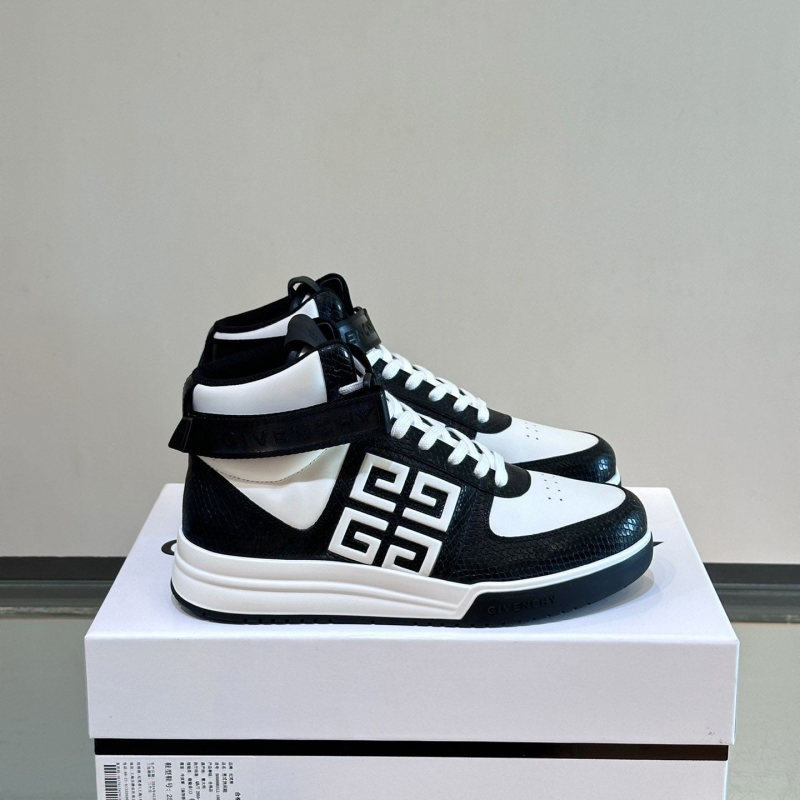 Givenchy Sneakers